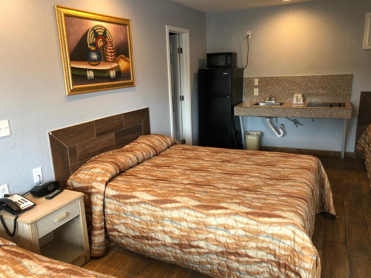 Budget Inn — photo 20