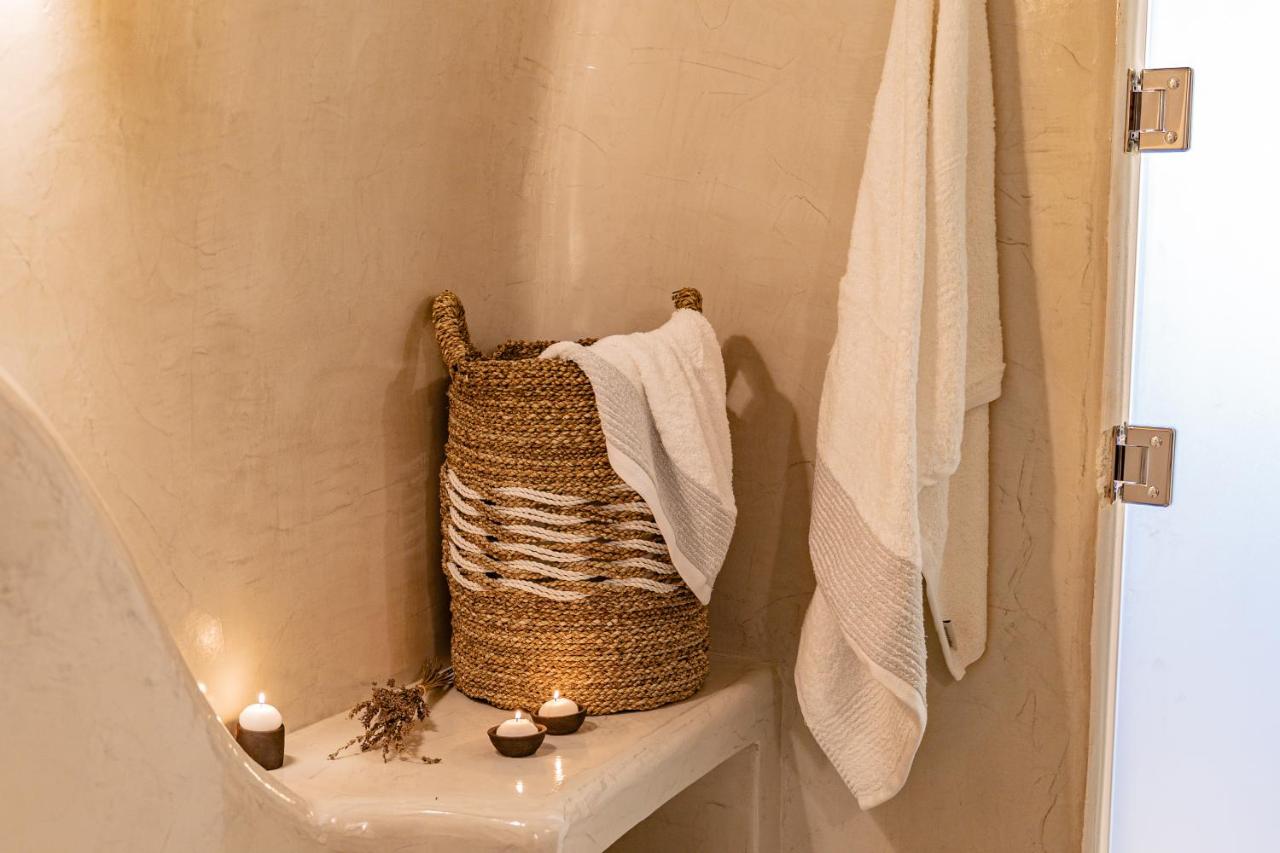 Deep in cave suites - 2