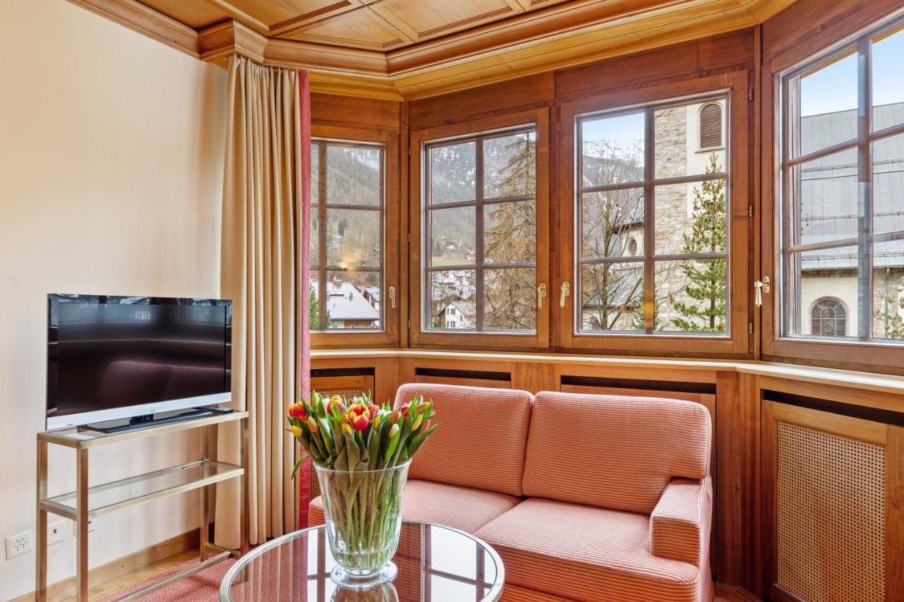 Grand Hotel Zermatterhof photo