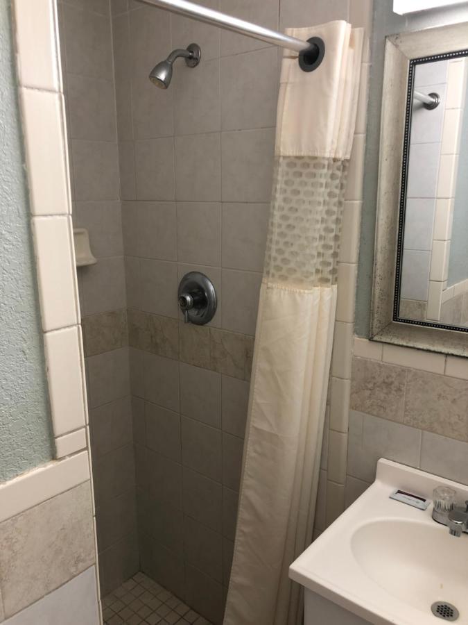 Budget Inn — photo 3