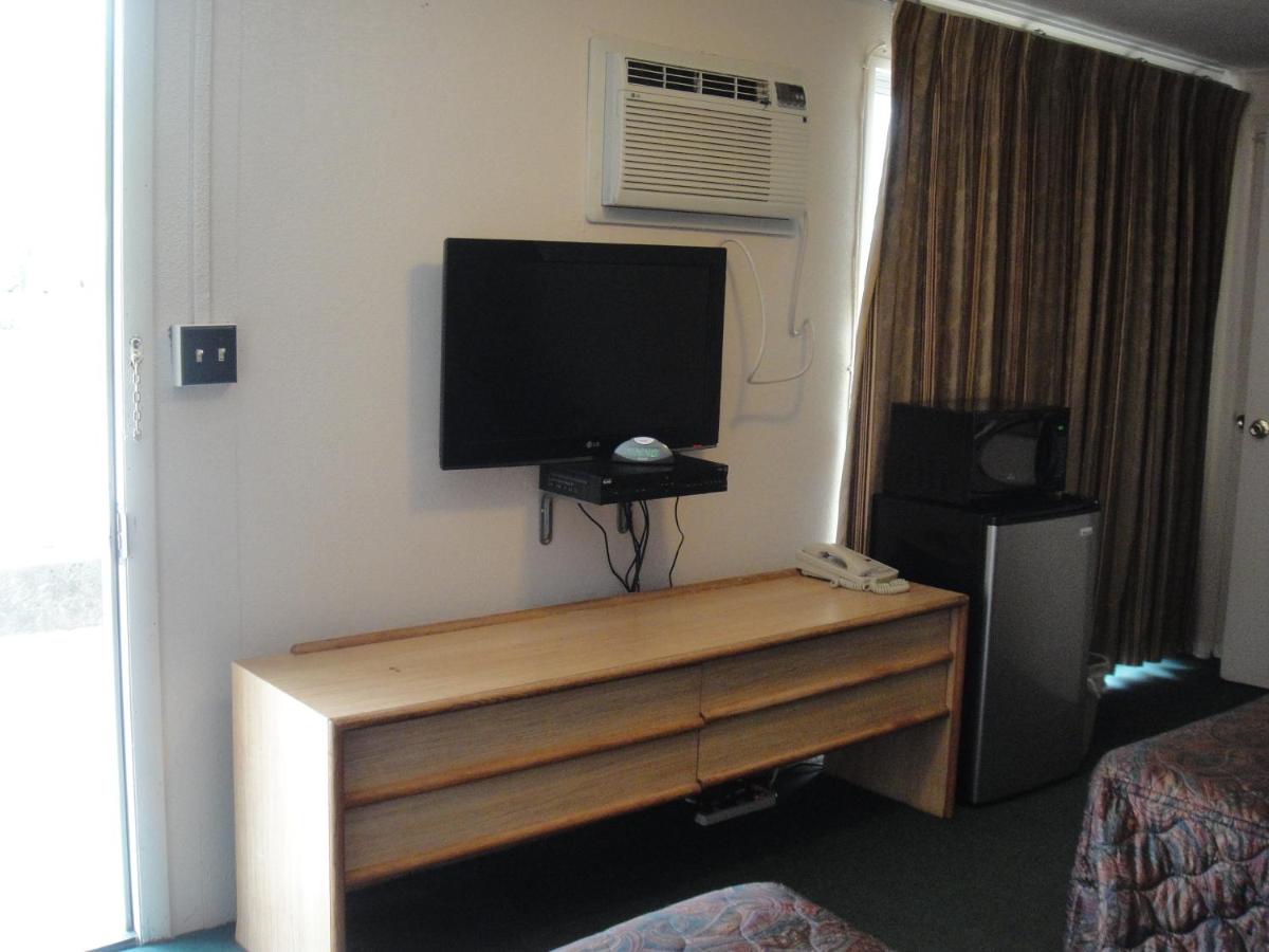 California Motel — photo 8