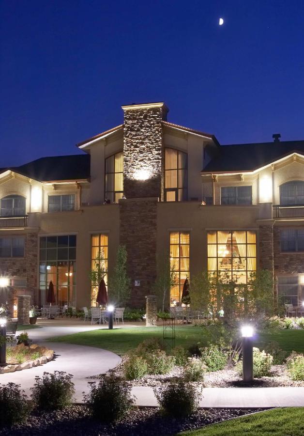 ClubHouse Hotel & Suites Fargo — photo 24