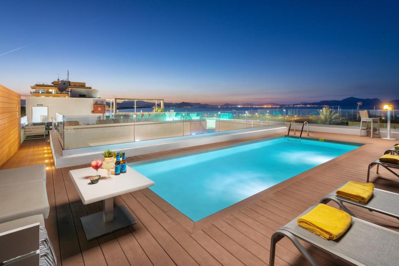 Rooftop swimming pool: Llaut Boutique Hotel