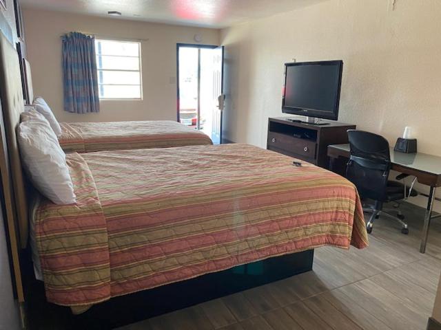 Sunrise Inn — photo 22