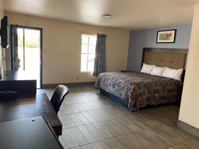 Sunrise Inn — photo 2