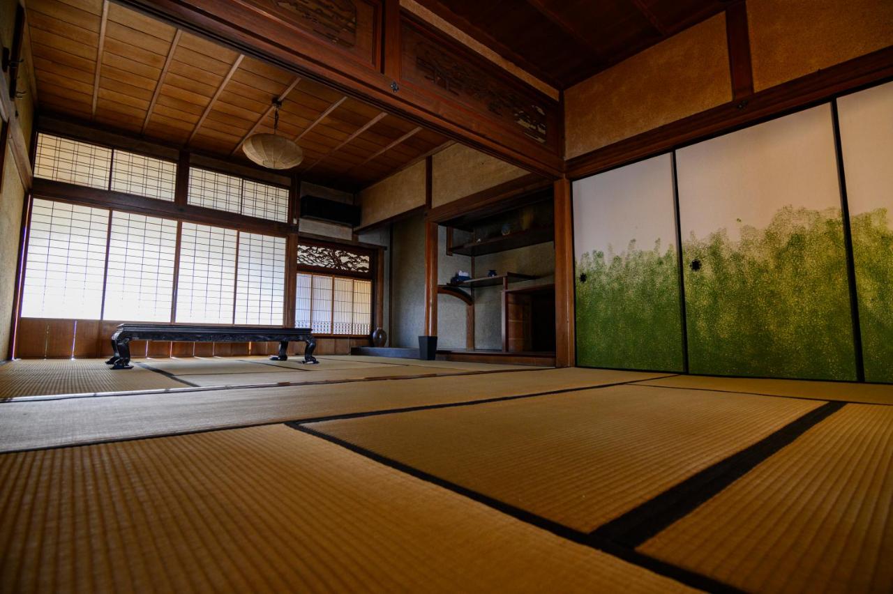 Bed And Breakfast Calali Karatsu Japan Booking Com