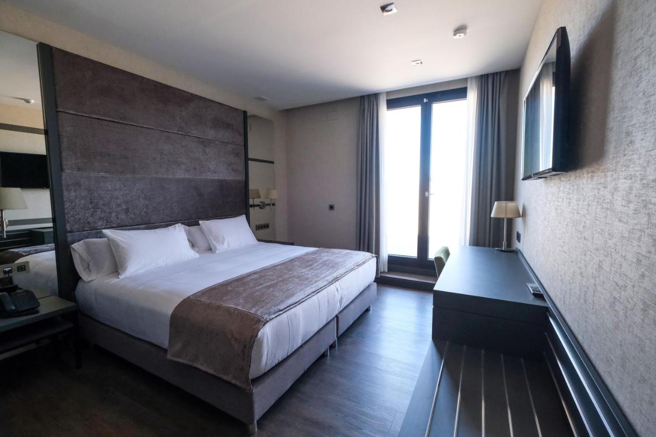 LD Sevilla, Guillena – Updated 2022 Prices