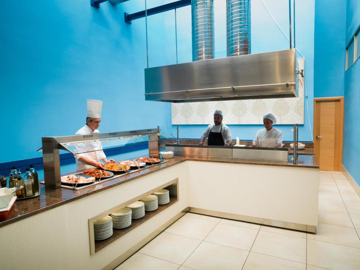 Hotel Monarque Torreblanca - 3