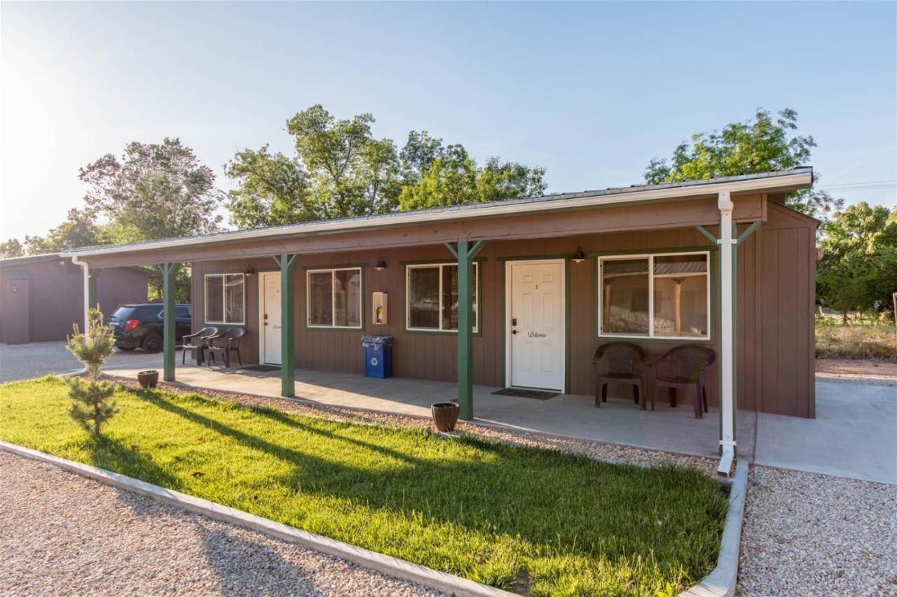 Hurricane Hideaway Lodging — photo 15