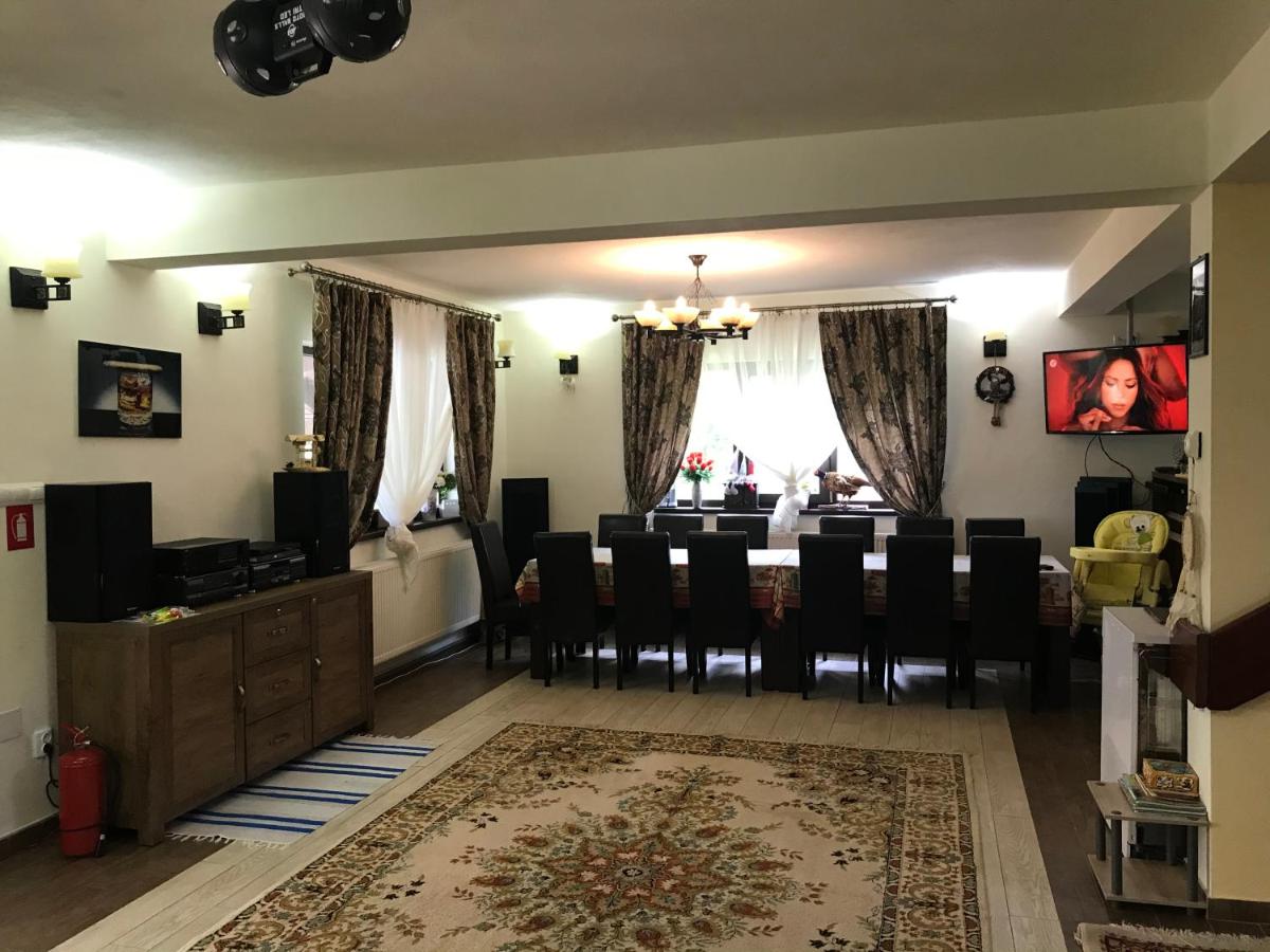 Casa din padure, Runcu – Updated 2023 Prices