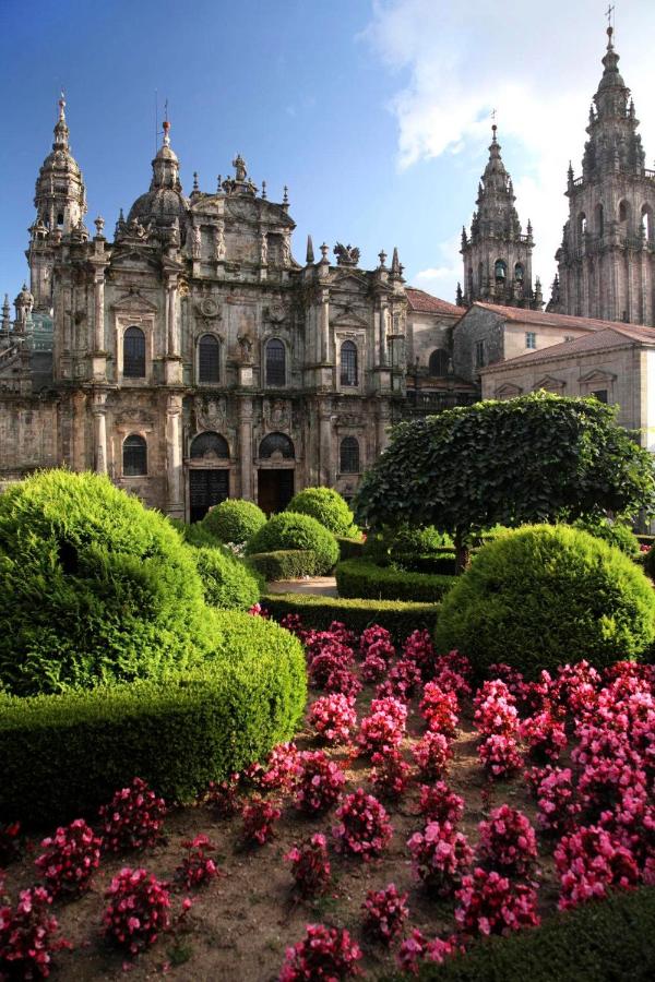 Santiago de Compostela Villa Sleeps 8 Pool WiFi, Spain ...