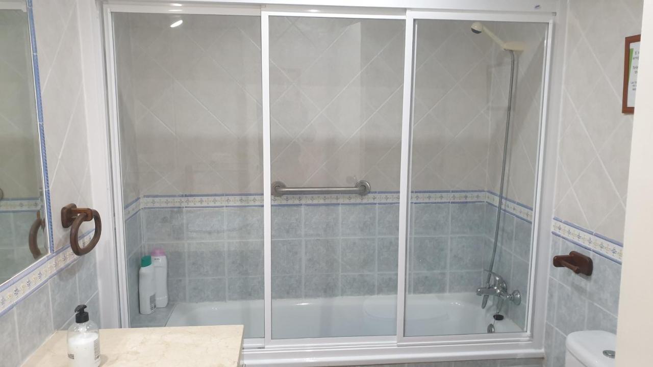 Holiday home Casa guadalmarplaya, Málaga, Spain - Booking.com