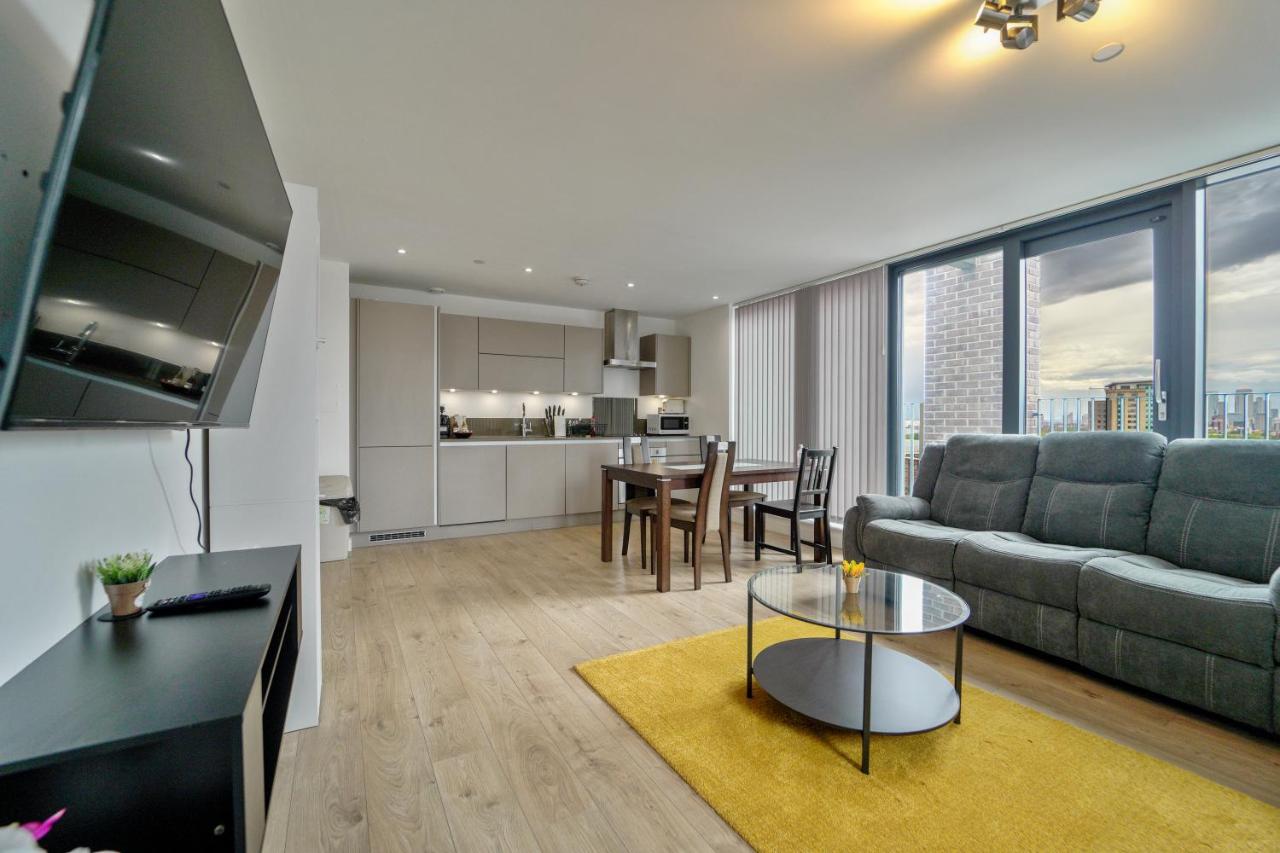 Luxurious 2 Bed Apartment Azure Building London Uk Booking Com