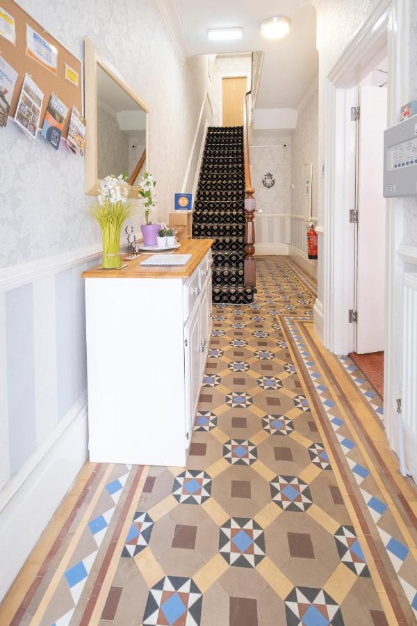 Cromer Guest House Deals & Reviews, Bridlington