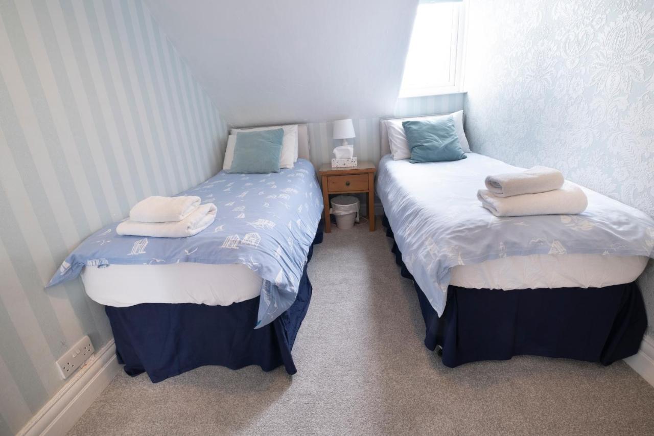 Cromer Guest House Deals & Reviews, Bridlington