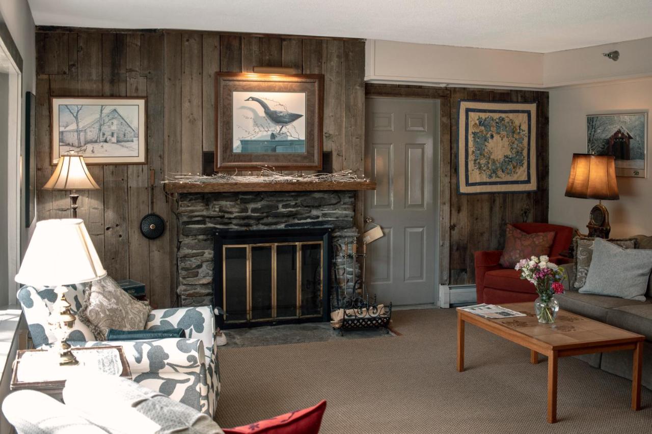 Deerfield Valley Inn - Mt Snow BnB Fireplace Rooms and Breakfast — photo 22