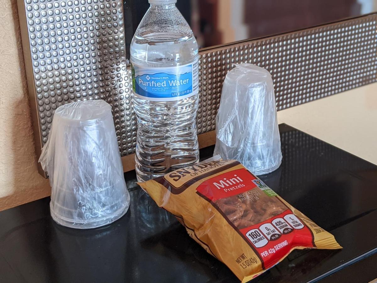 Budget Inn — photo 23