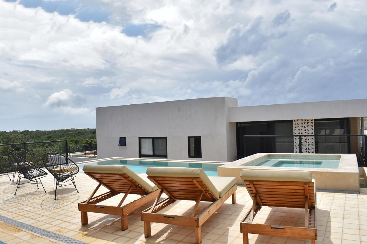 Rooftop swimming pool: Luxury Apartament With Private Plunge Pool - Ground Floor