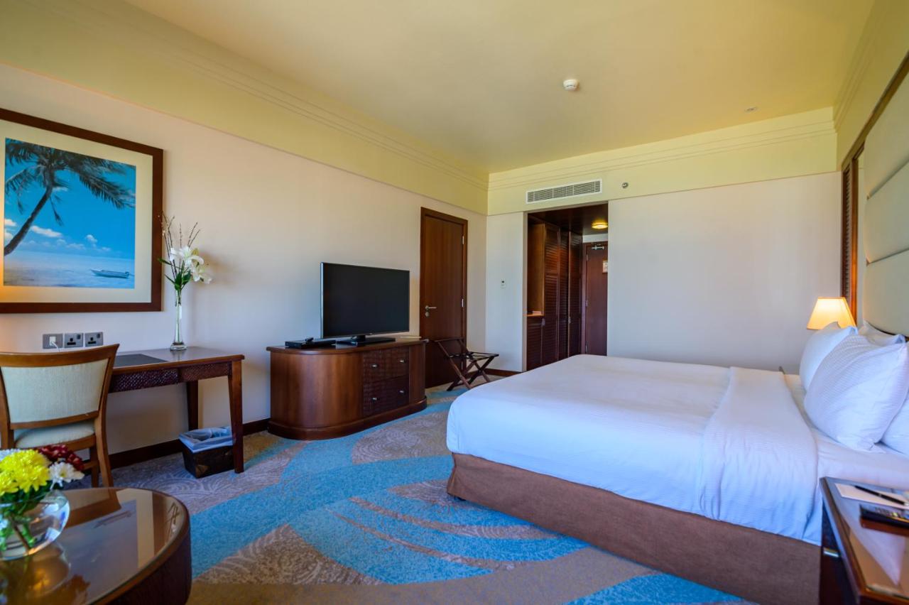 Deluxe King Room with Sea View