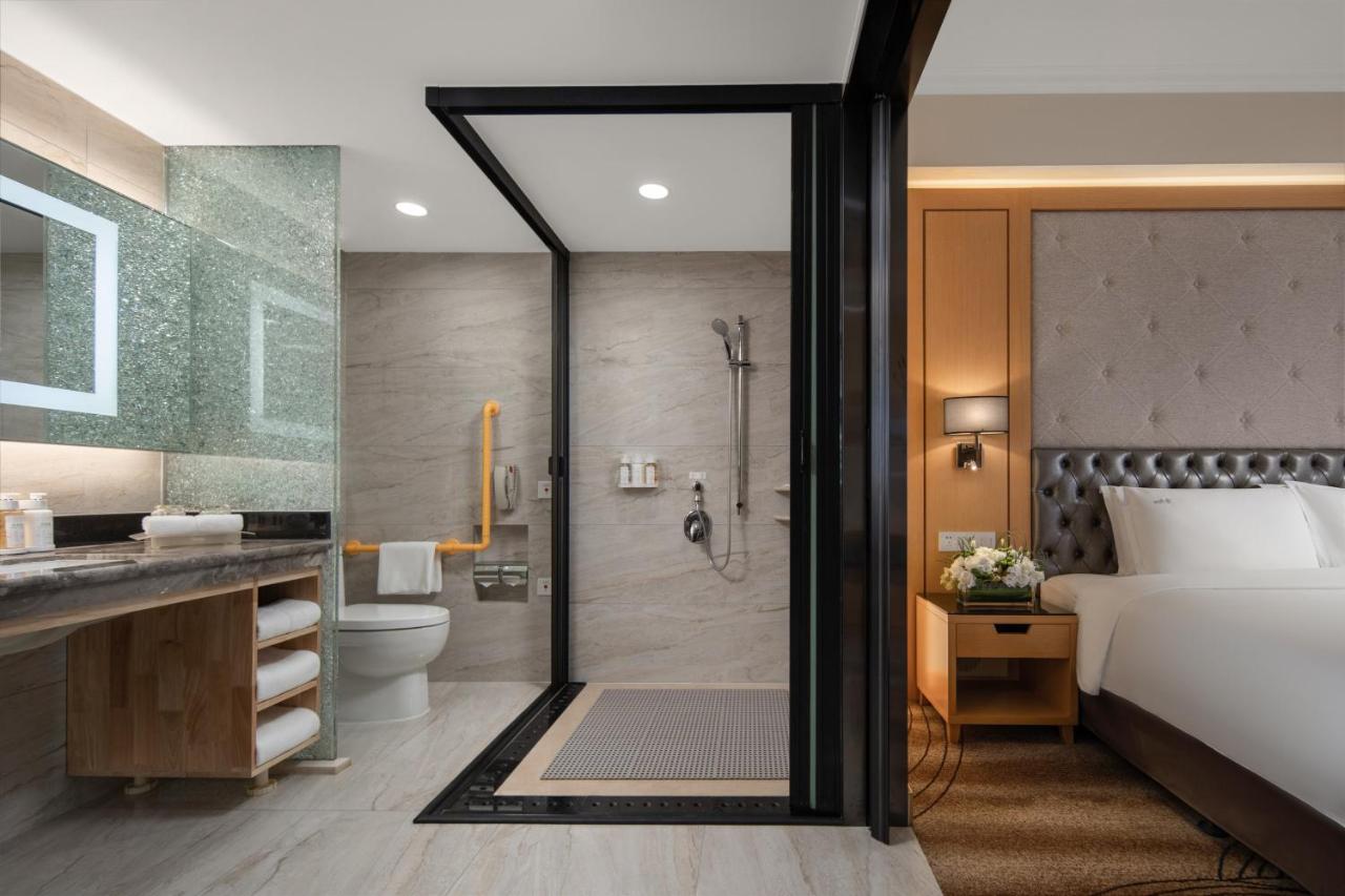 Holiday Inn Beijing Chang An West, an IHG Hotel photo