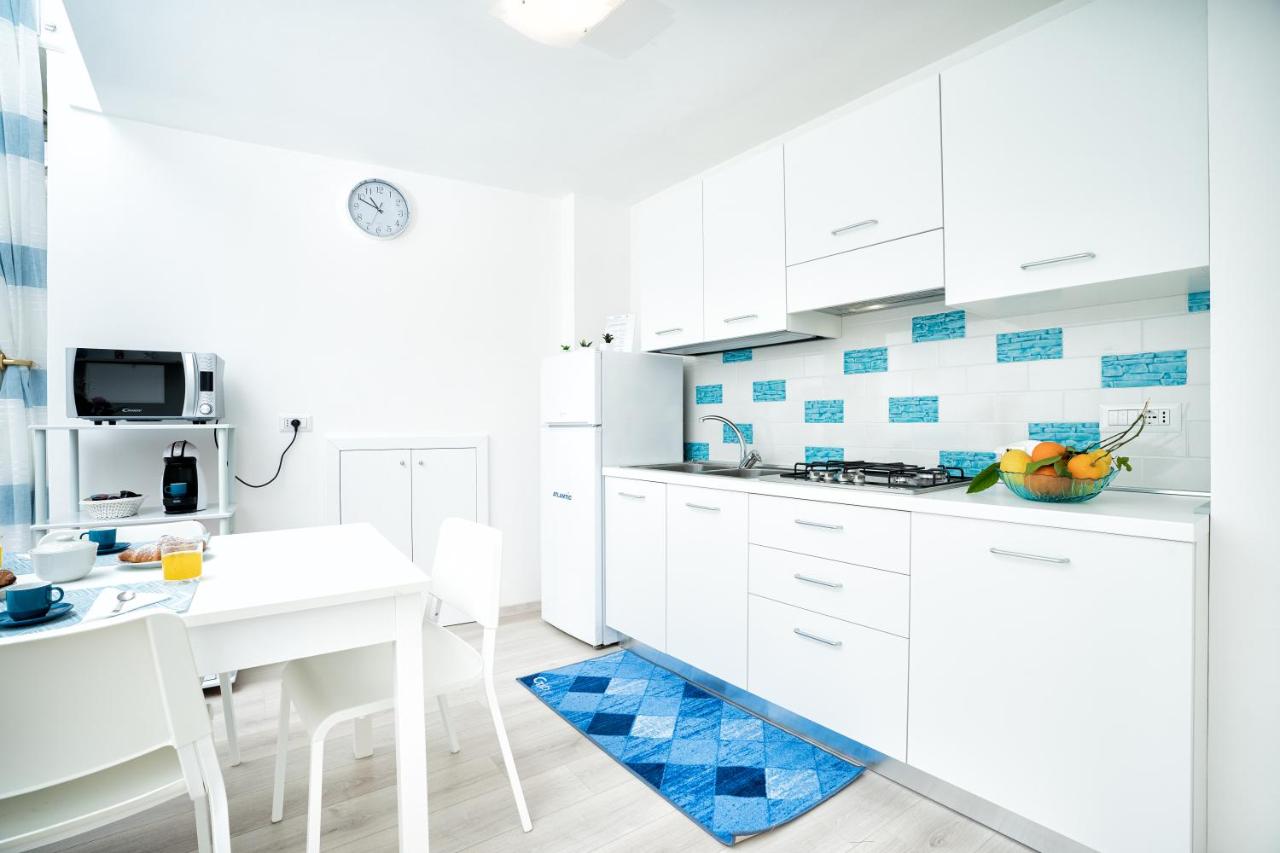 Casa Acqua Marina - ONLY 6 STEPS FROM THE MAIN ROAD - 2