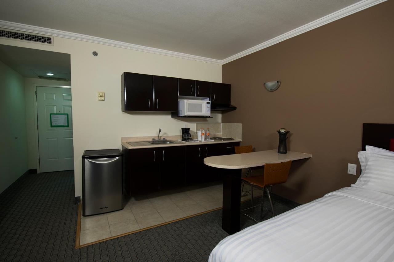 Ramada by Wyndham CDMX Perinorte - 2