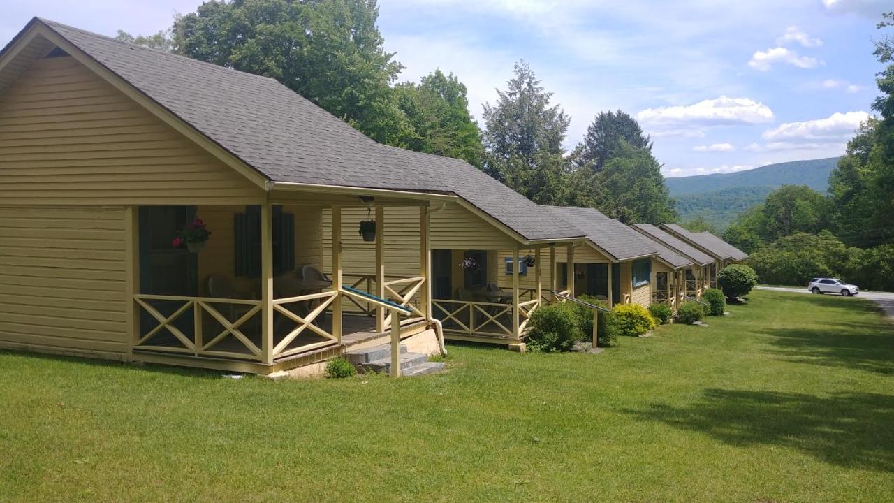 Iron Kettle Motel — photo 9