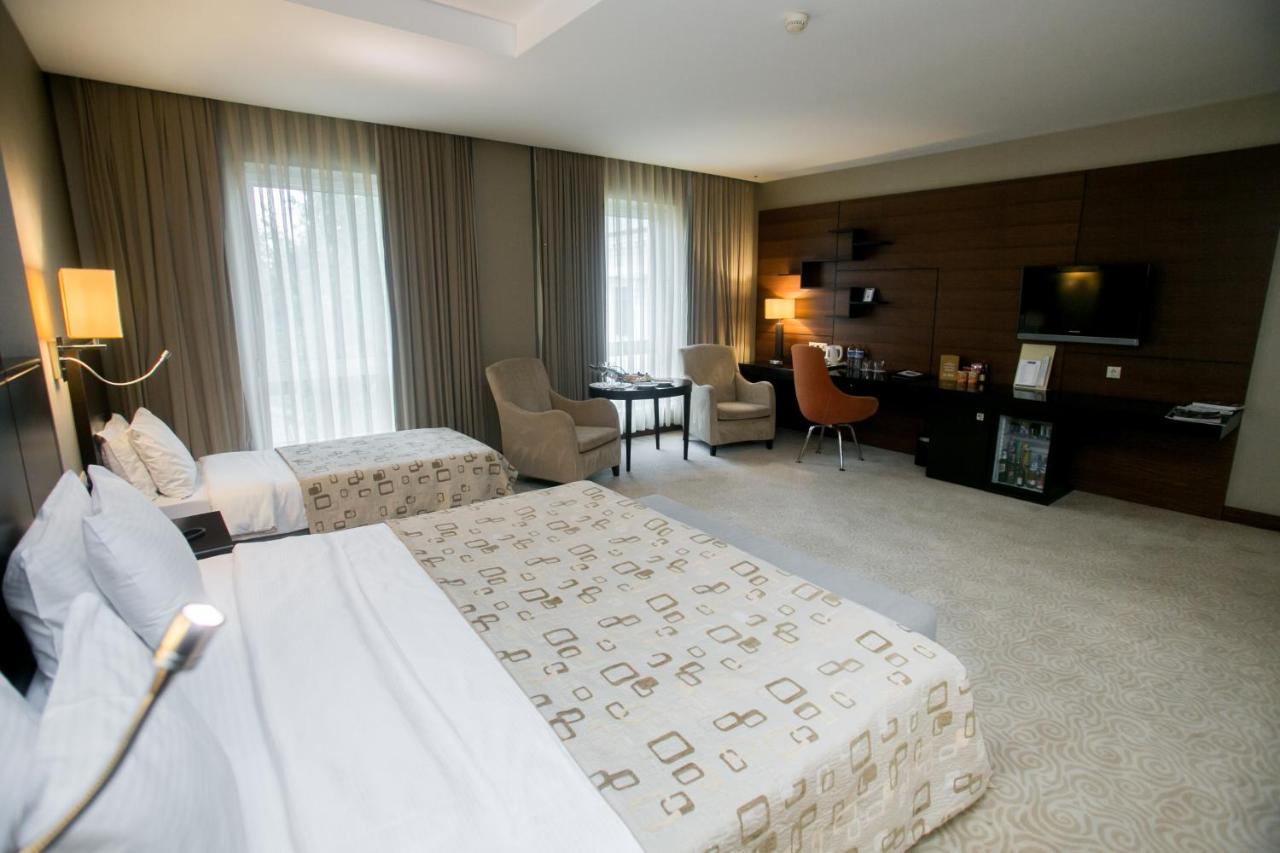 Point Hotel Baku photo