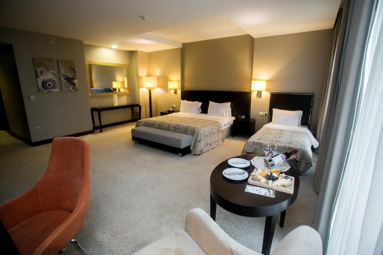 Point Hotel Baku photo
