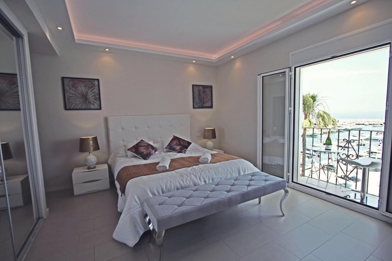 First Line Luxury Penthouse, Puerto Banús, Marbella, Marbella ...