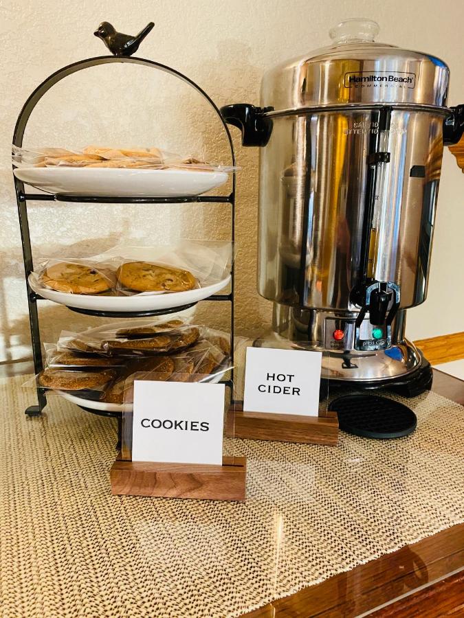 Oak Harbor Inn — photo 19
