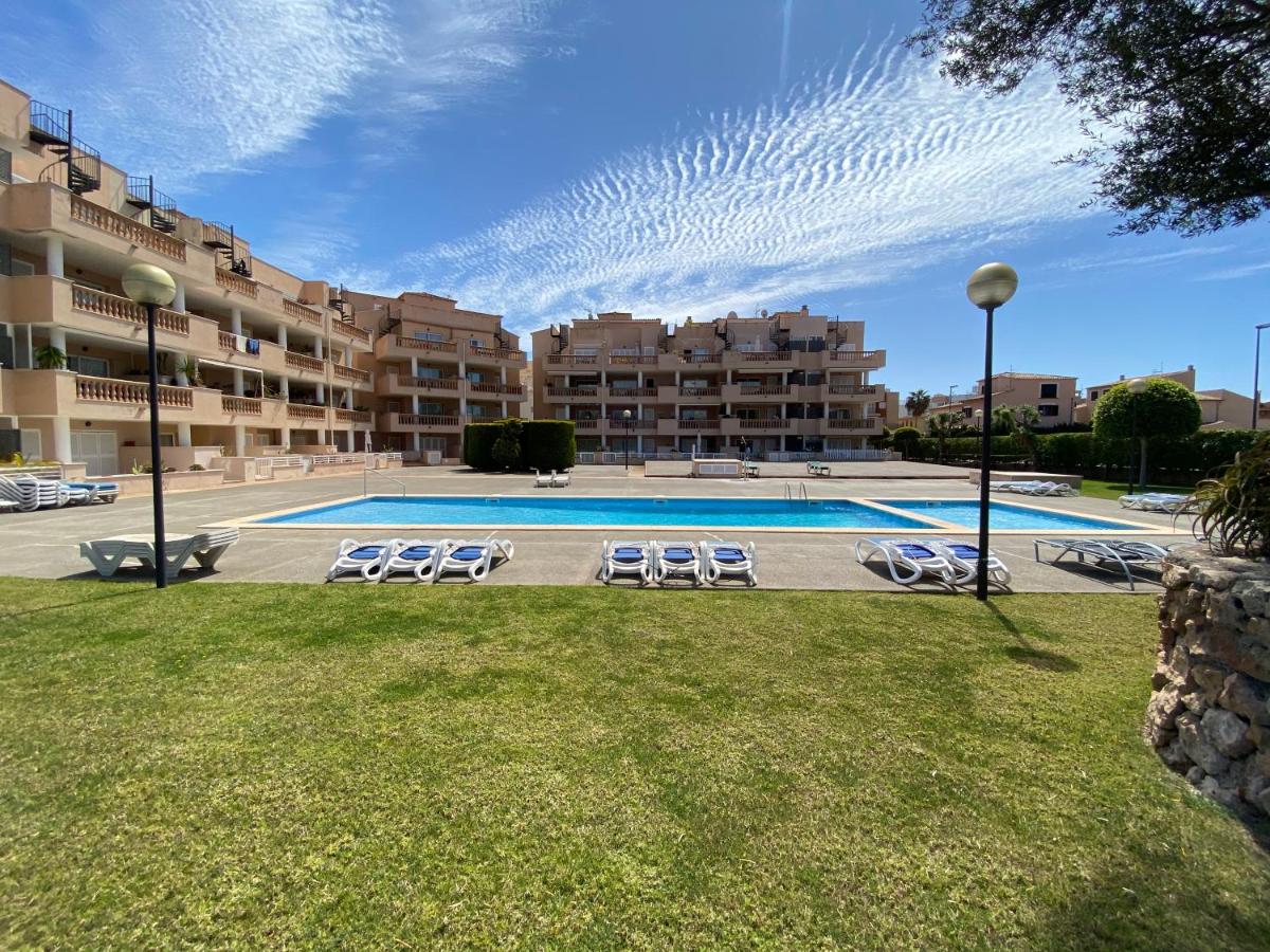 Palmyra Apartment, Cala Bona, Spain - Booking.com