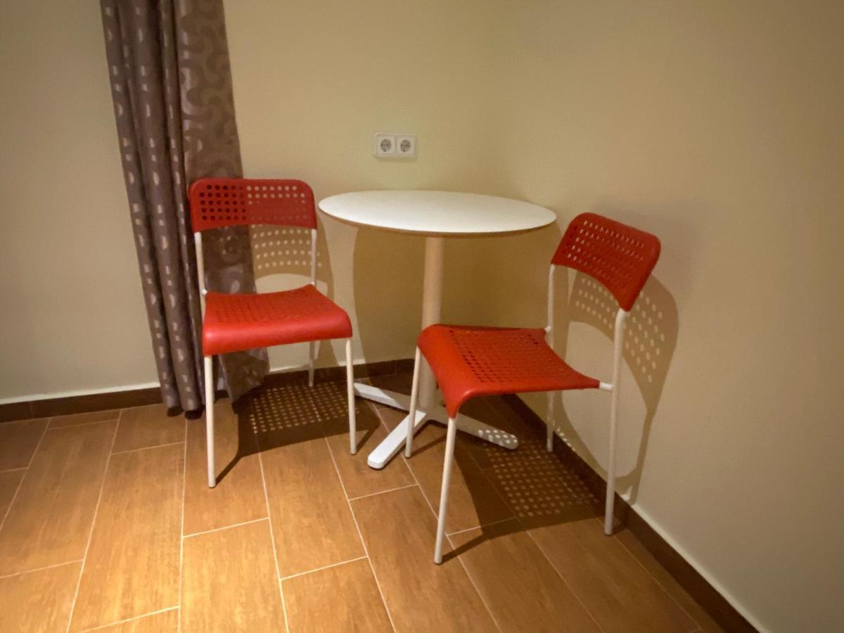 Hostal Granvia 628 - 4