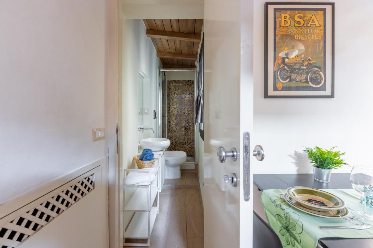 Musician Apartment Colosseo with Piano - 3