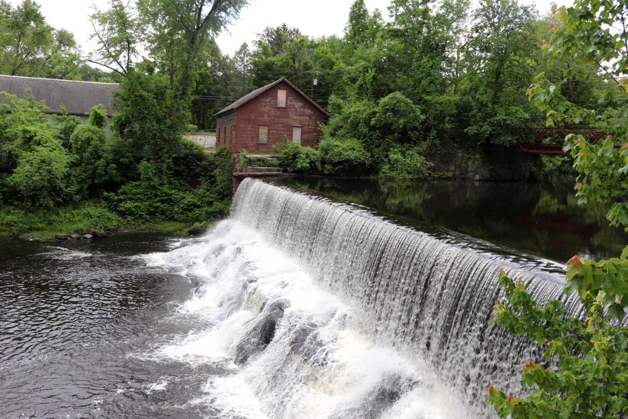 Old Mill Inn — photo 14