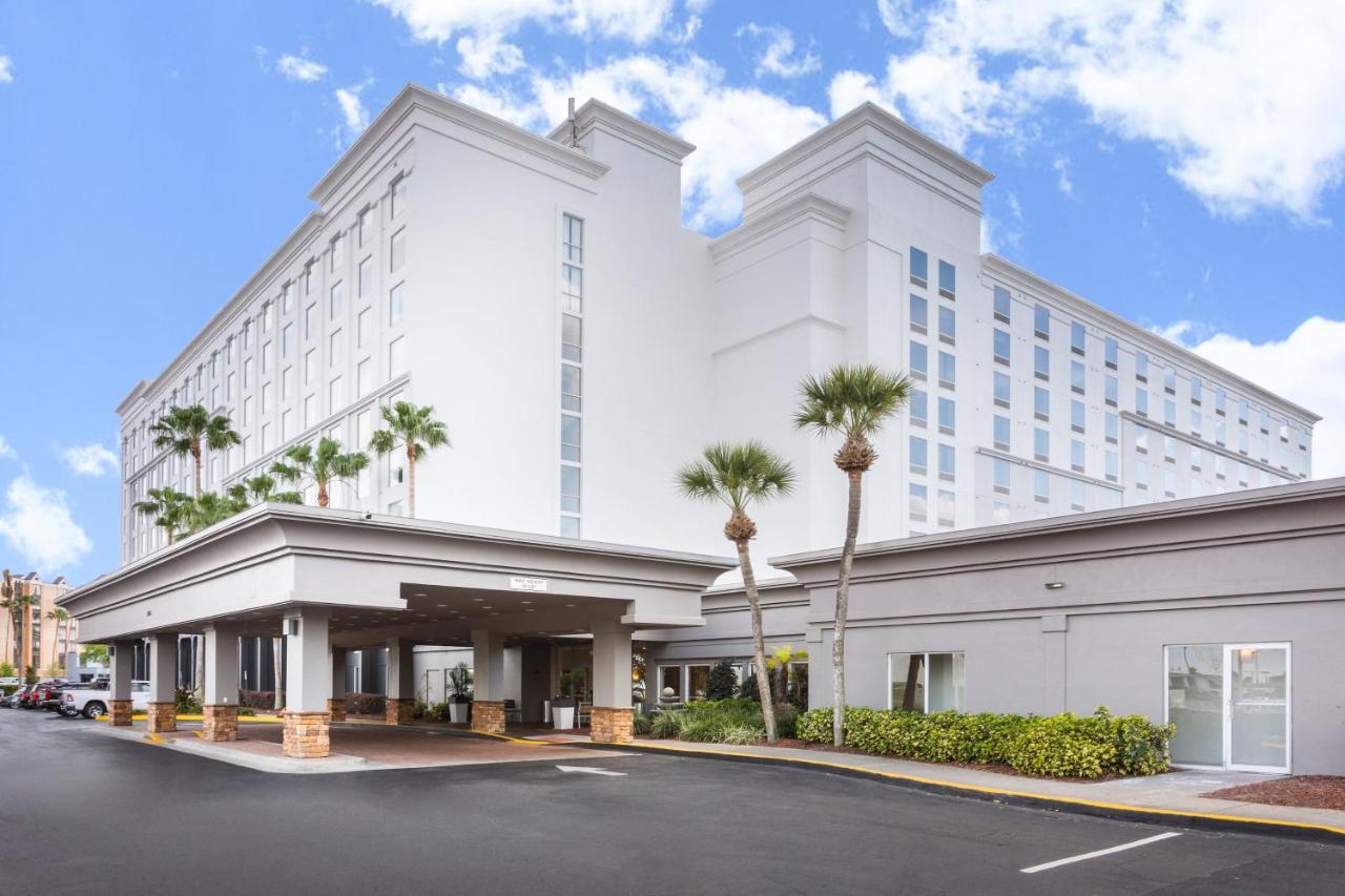 Holiday Inn Suites Across From Universal Orlando An Ihg Hotel オーランド 22年 最新料金