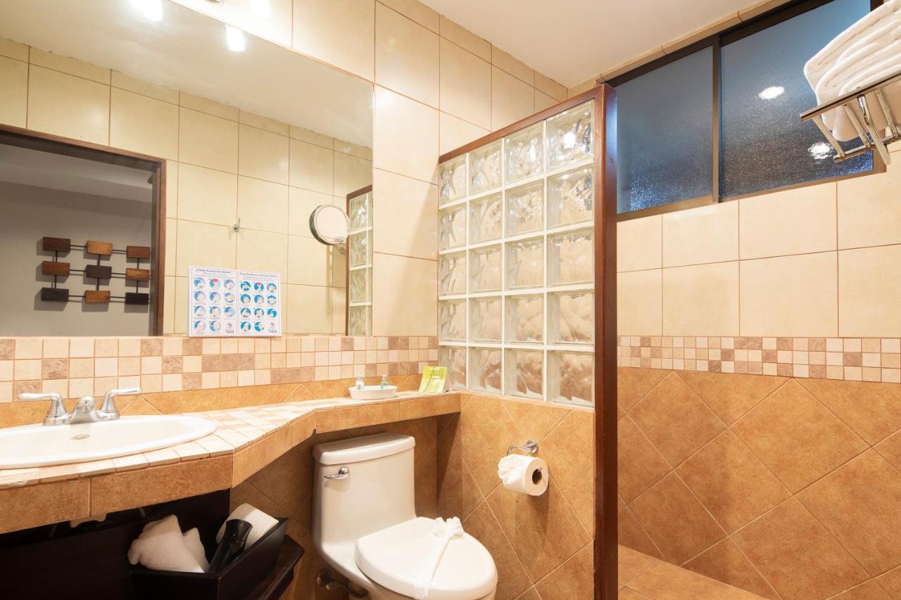 Pumilio Mountain & Ocean Hotel photo