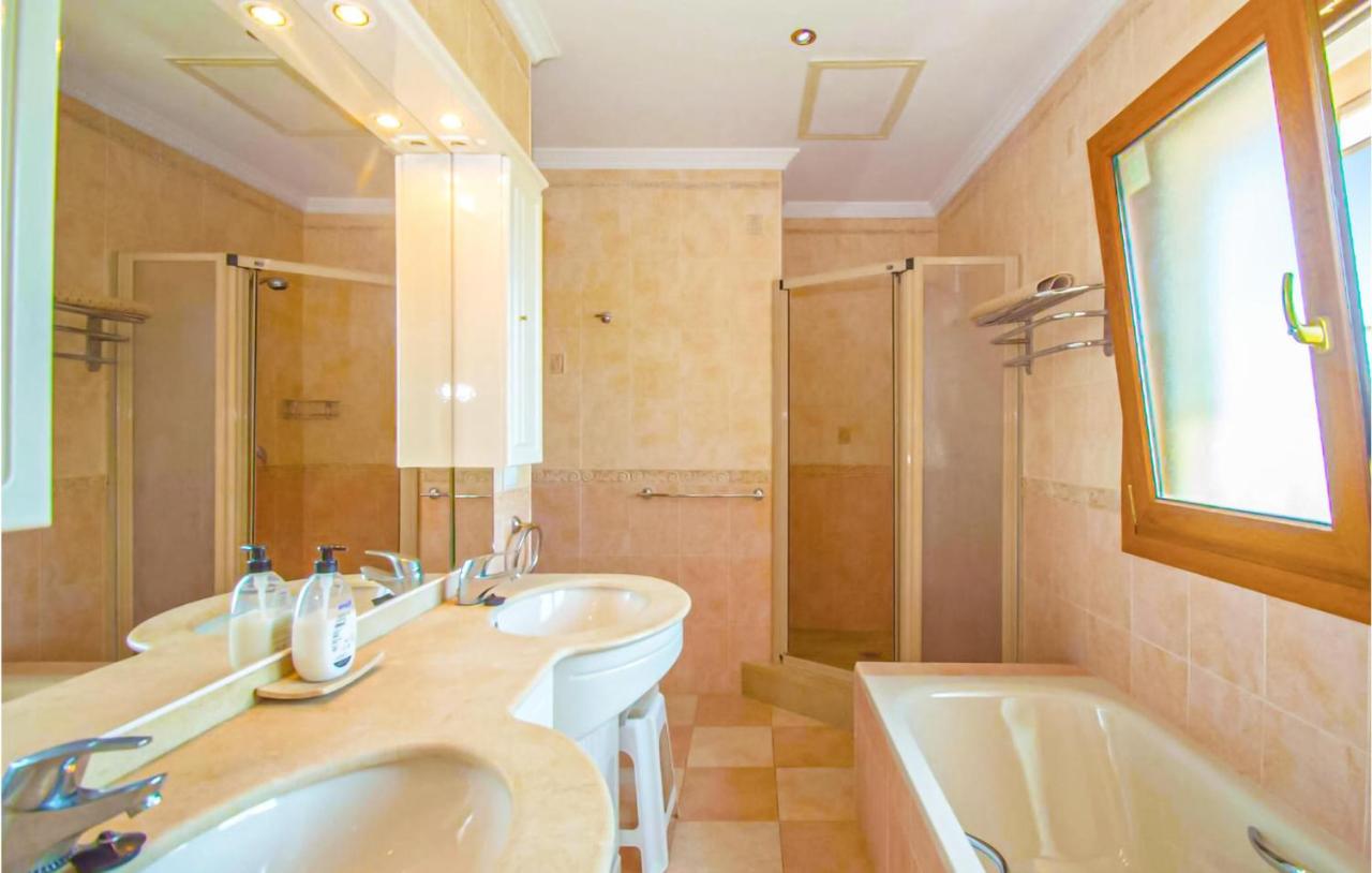Villa Skandia, Benalmádena, Spain - Booking.com