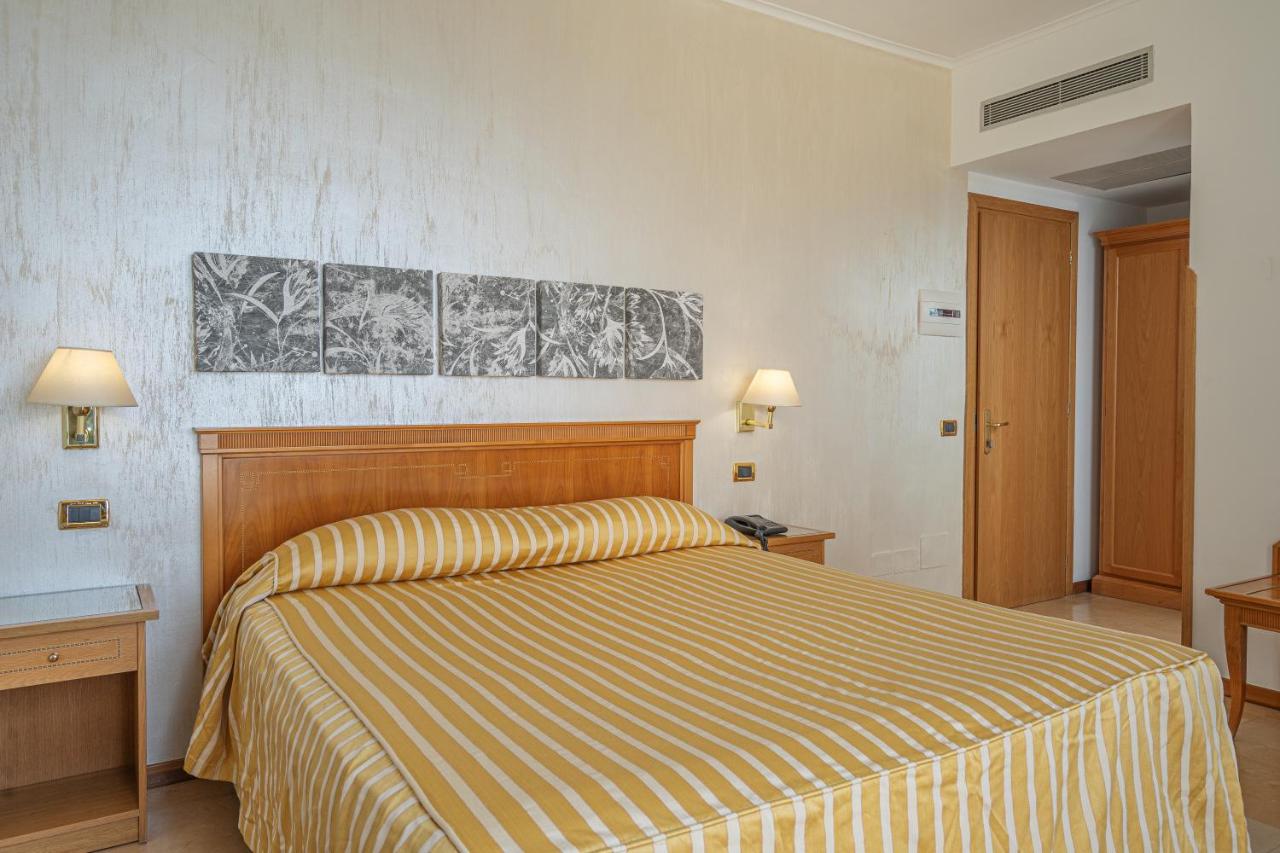 Grand Hotel Moon Valley photo