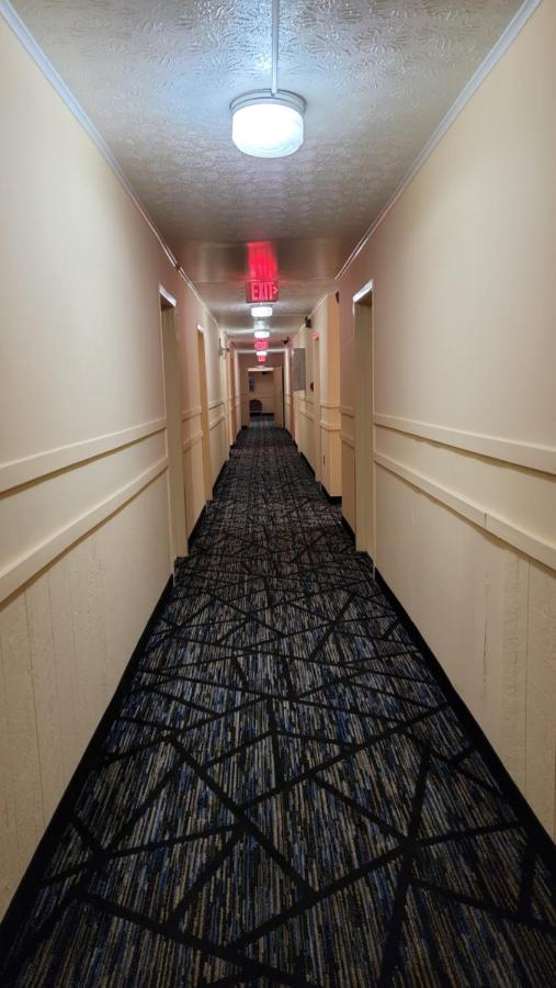 GuestKeeper Inn — photo 18