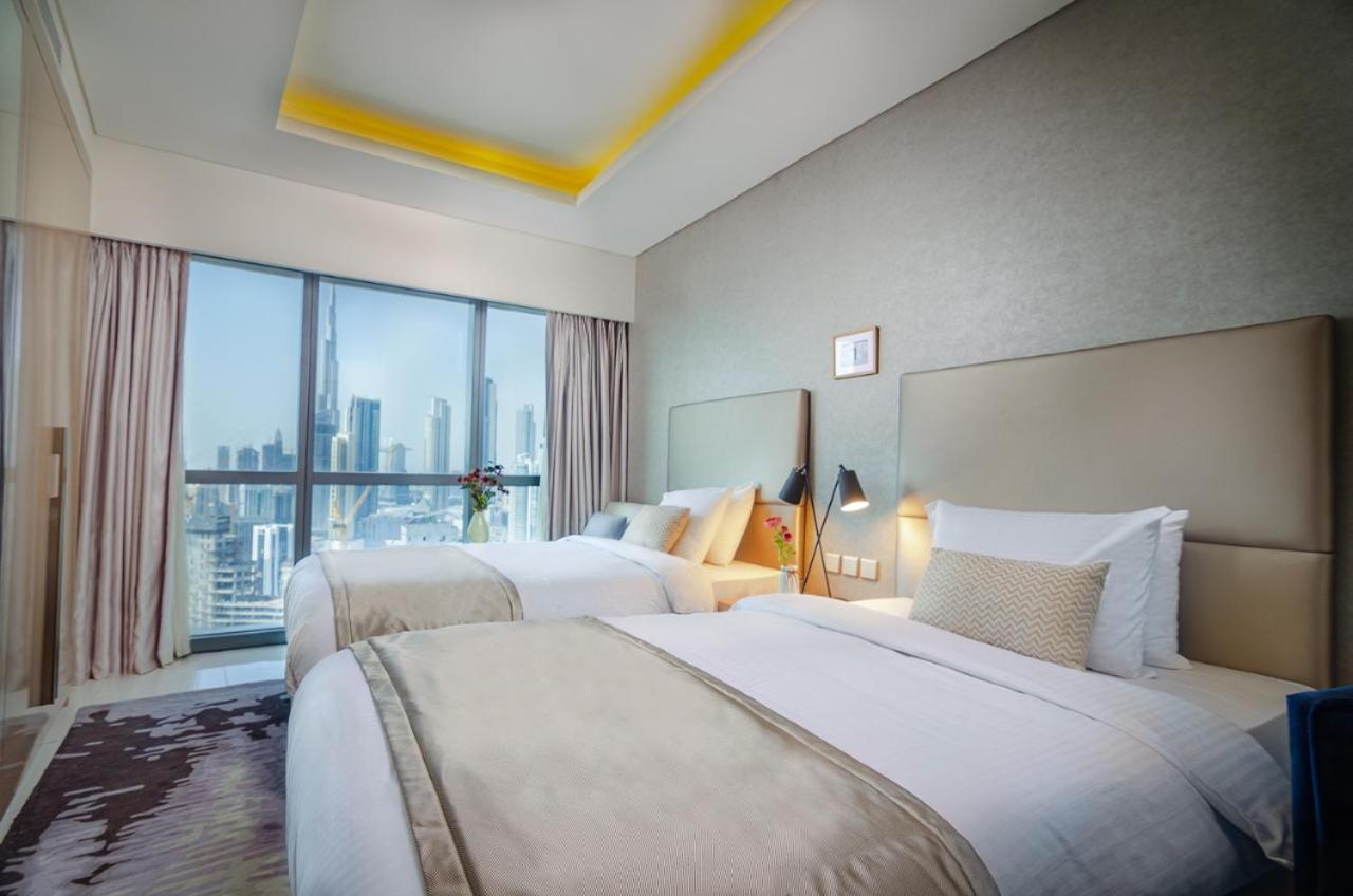 Royal Club By RVHR, Paramount Tower B, Business Bay - 2