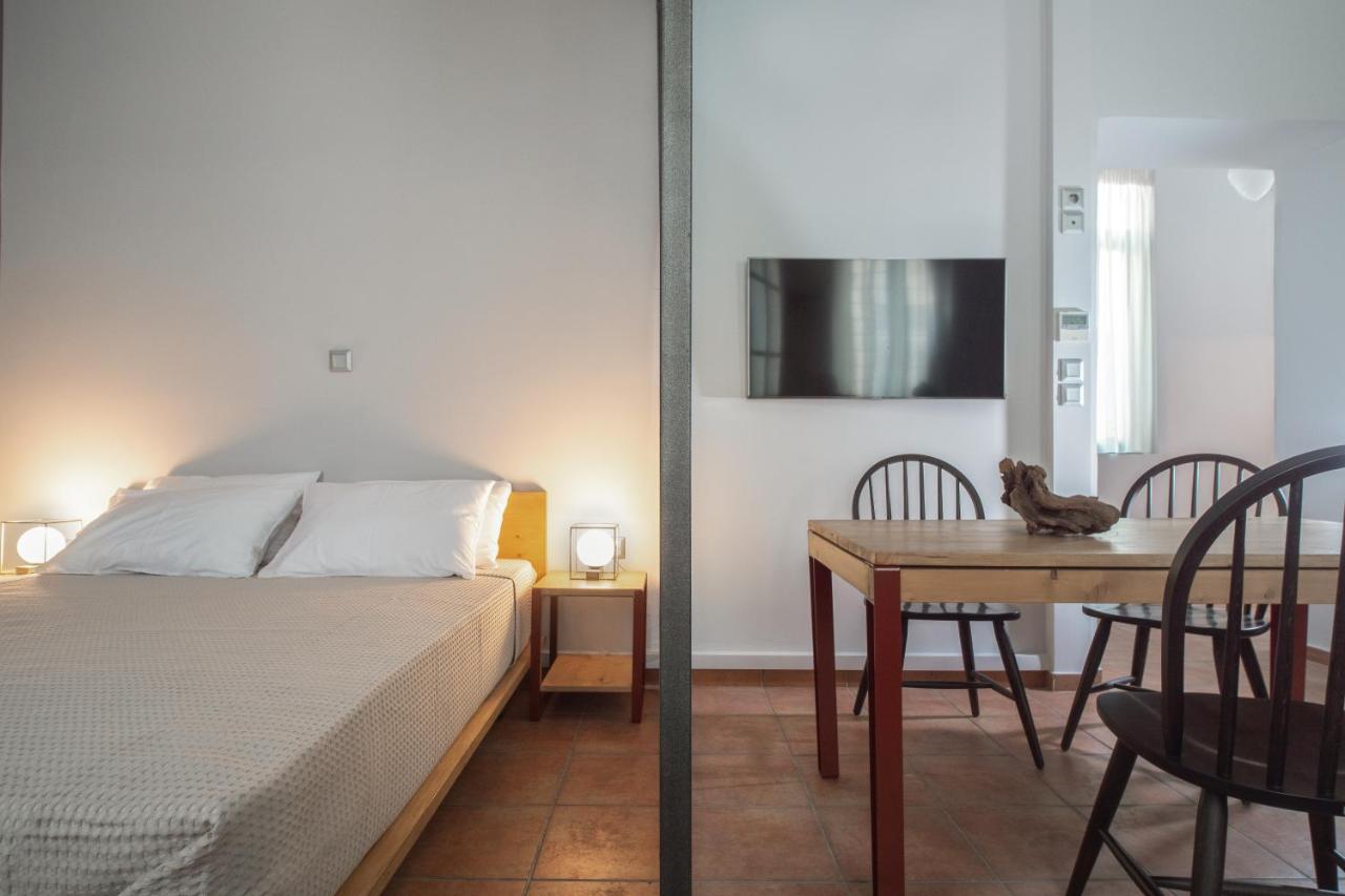 Twin Circle Athens - 4