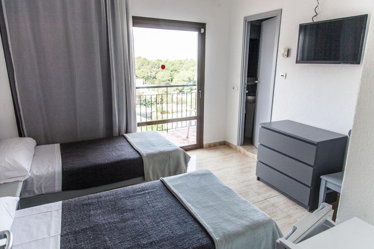 Pension Hostal Apolo (Spanje San Antonio) - Booking.com