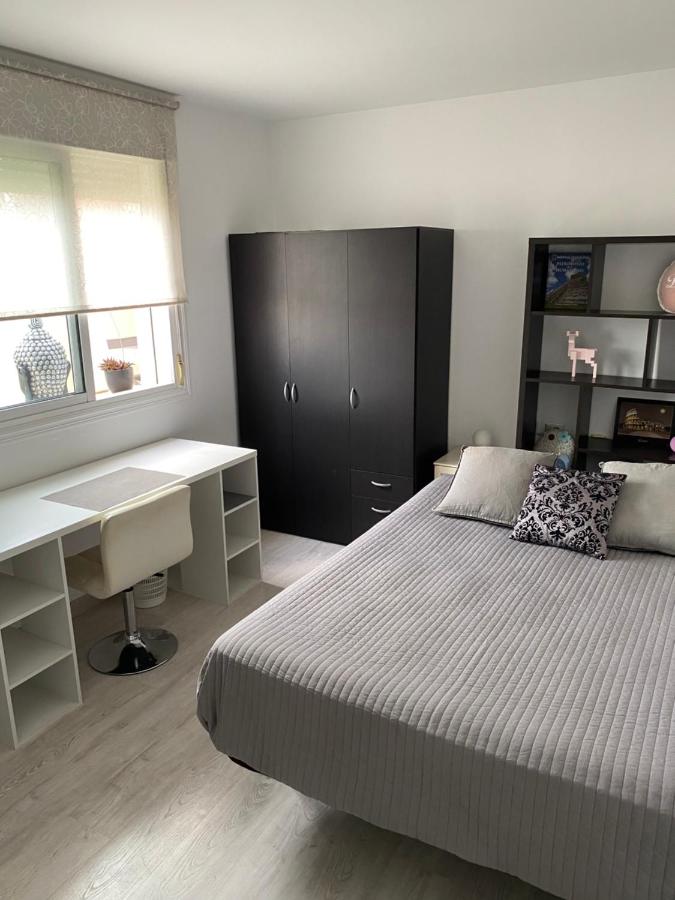 Ático B&B con piscina, Paterna, Spain - Booking.com