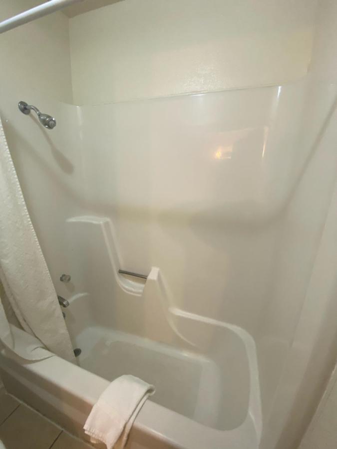 Round Up Motel — photo 8