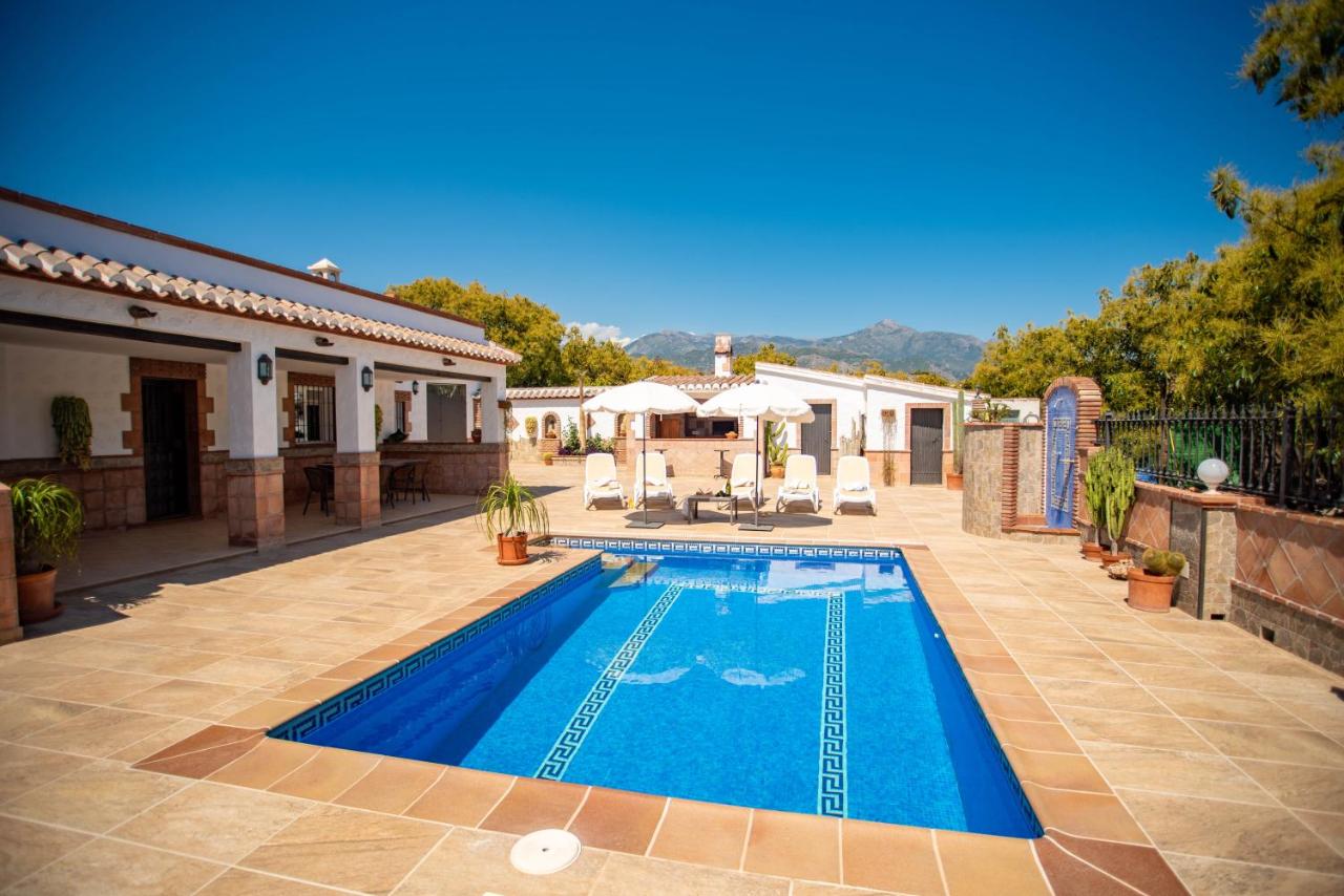 Casa rural en Nerja Villa RuiSol by Centrall alquileres ...