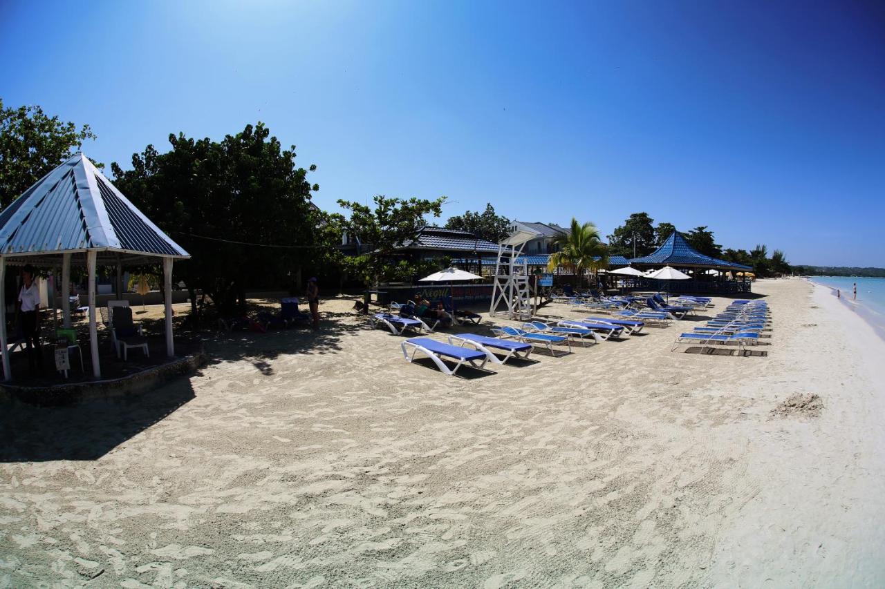 Negril Treehouse Resort - 2