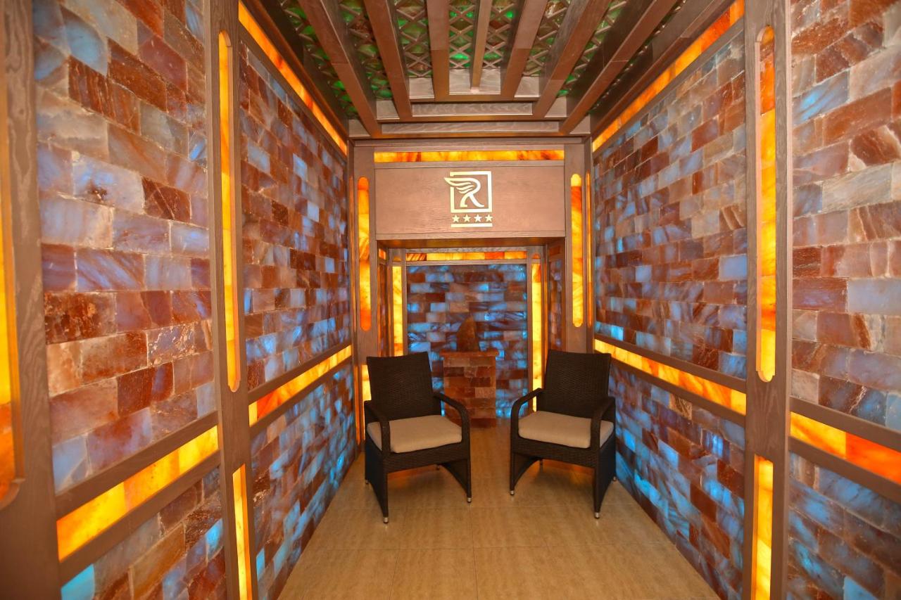 Rusel Park Hotel photo