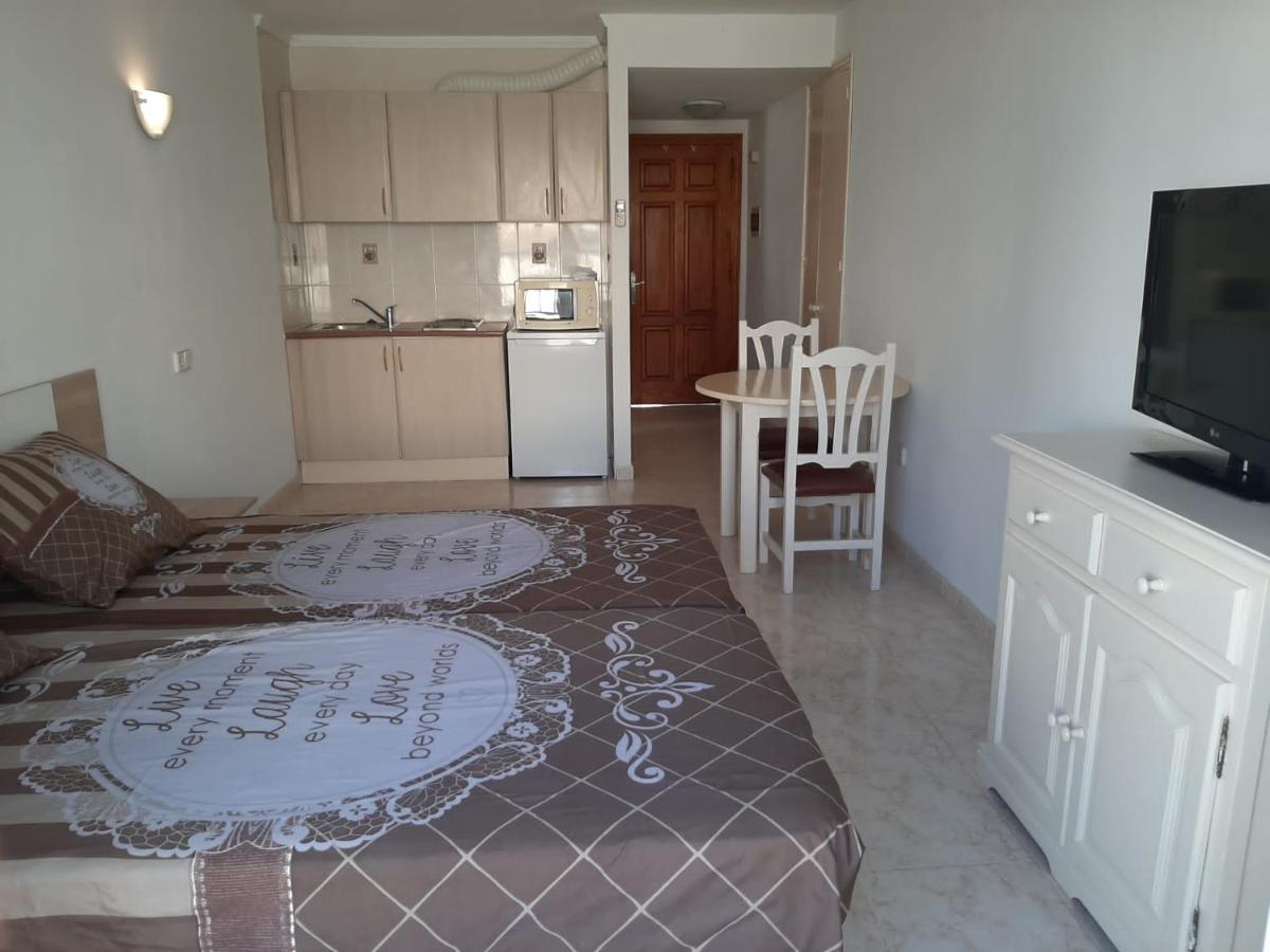 Apartamentos Torres Cardona (Playa), Cala Llonga ...