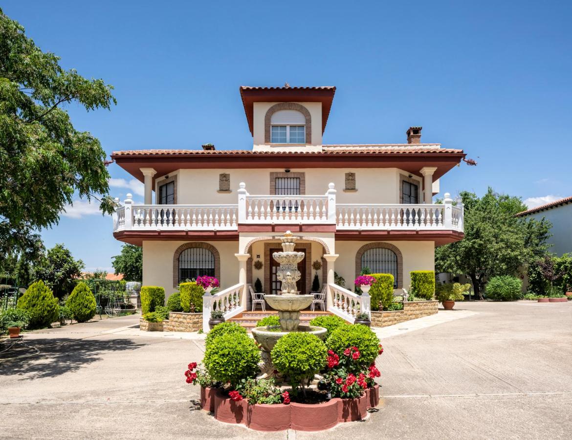 Vivienda Turística Rural Mari Carmen, Baeza – Bijgewerkte ...